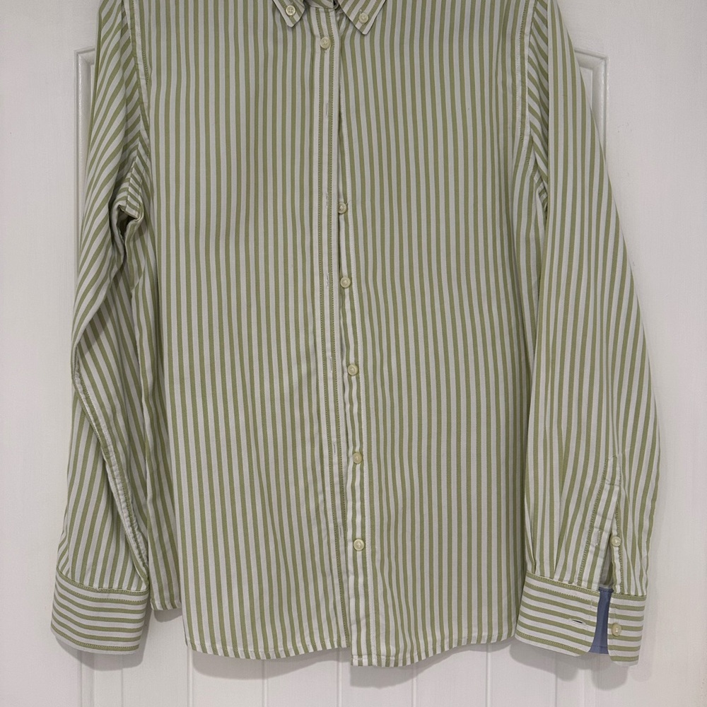 Classic striped buttondown
